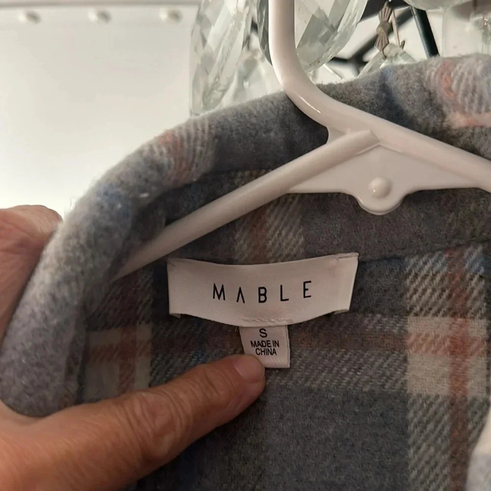 Mable Womens Flannel Small sweater - Picture 2 of 8